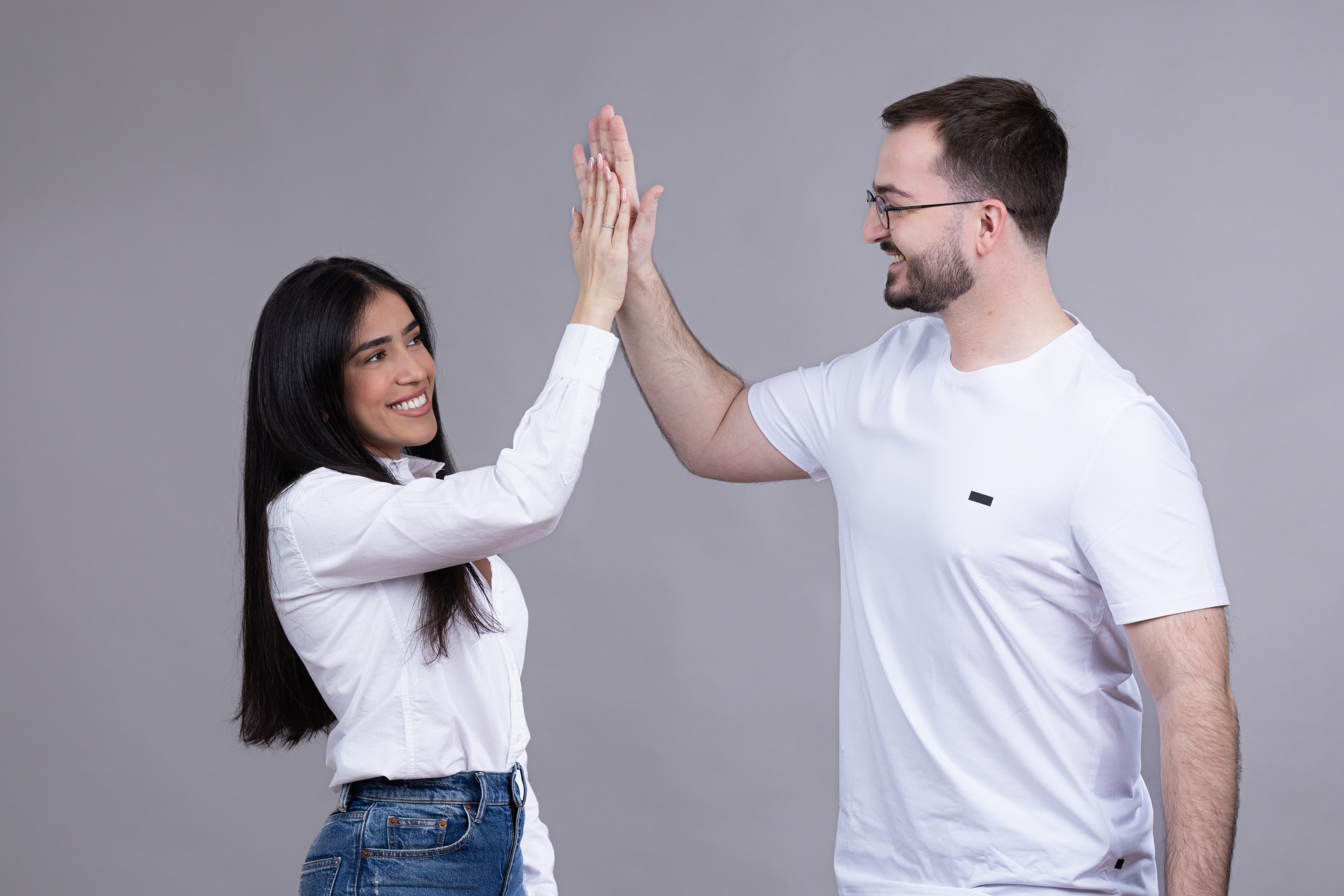 Roee high-fiving with Abd Lian